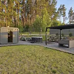 Bosko Z Balia I Sauna Przy Gdansku Ferienhaus Sulmin